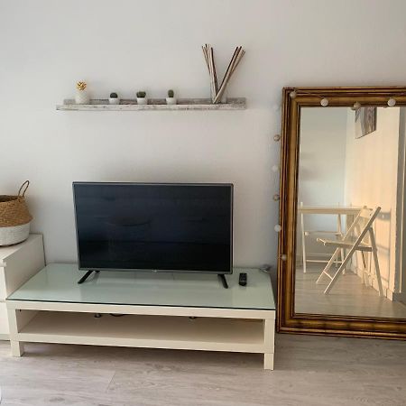 Acogedor Estudio En Primera Linea De Playa Benalmádena Εξωτερικό φωτογραφία