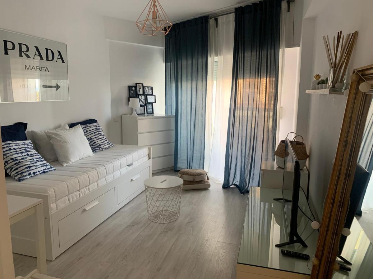 Acogedor Estudio En Primera Linea De Playa Benalmádena Εξωτερικό φωτογραφία