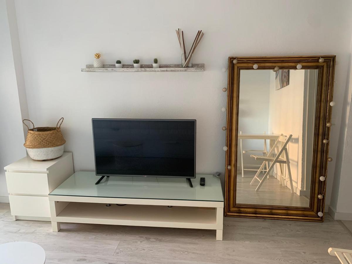 Acogedor Estudio En Primera Linea De Playa Benalmádena Εξωτερικό φωτογραφία
