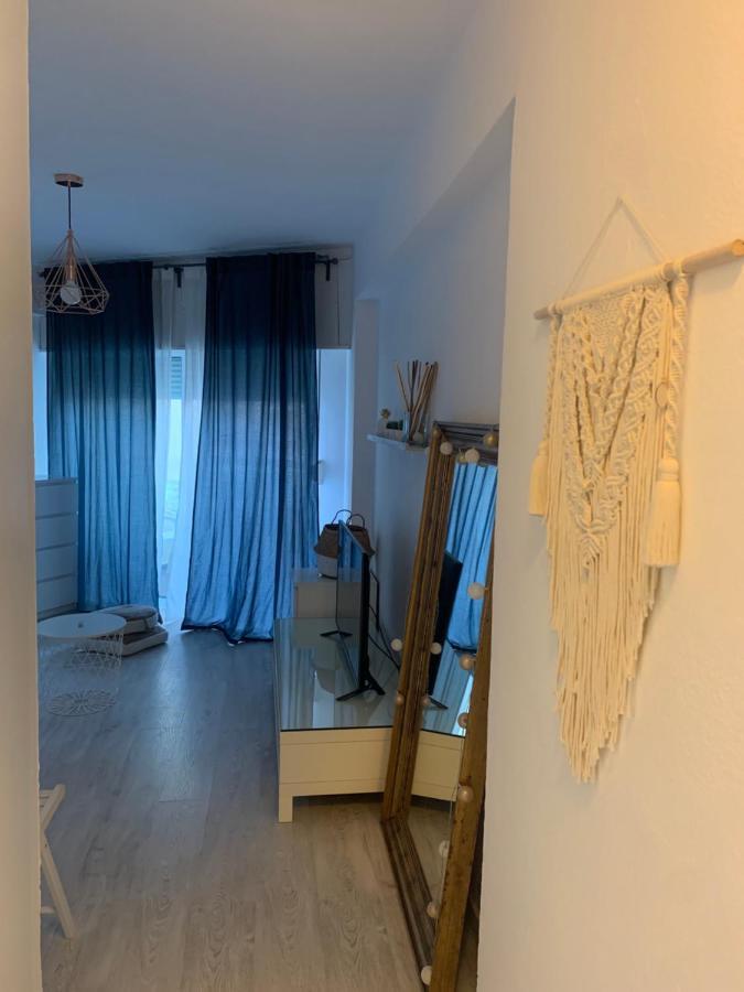 Acogedor Estudio En Primera Linea De Playa Benalmádena Εξωτερικό φωτογραφία