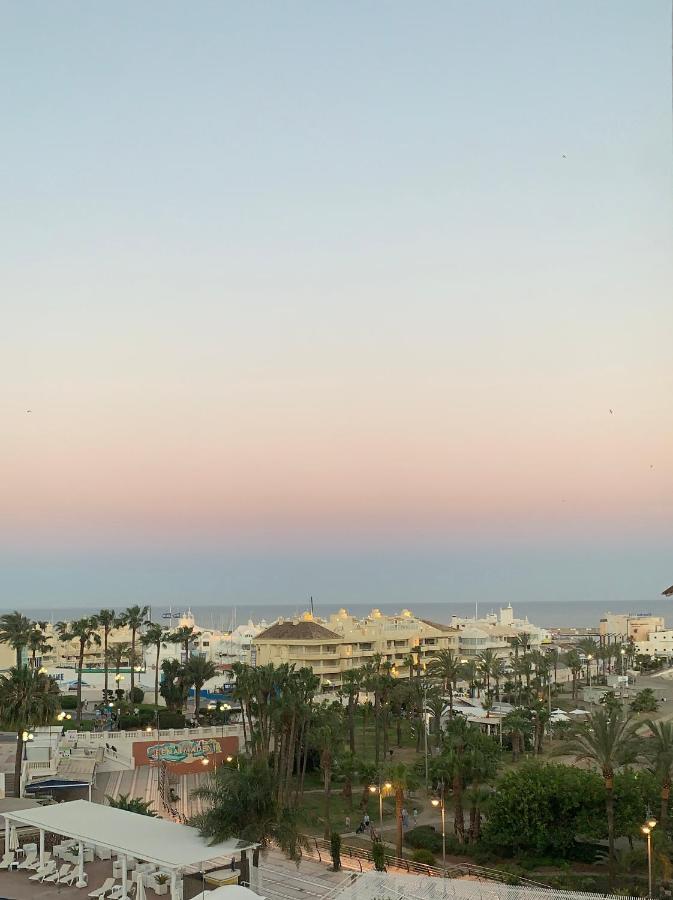 Acogedor Estudio En Primera Linea De Playa Benalmádena Εξωτερικό φωτογραφία
